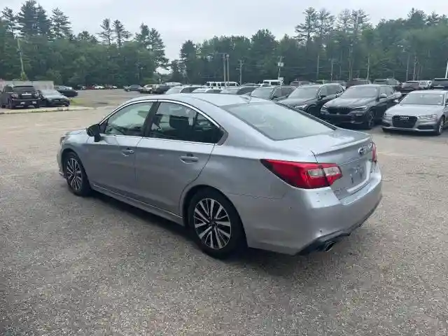 4S3BNAF67K3027967 2019 SUBARU LEGACY-2