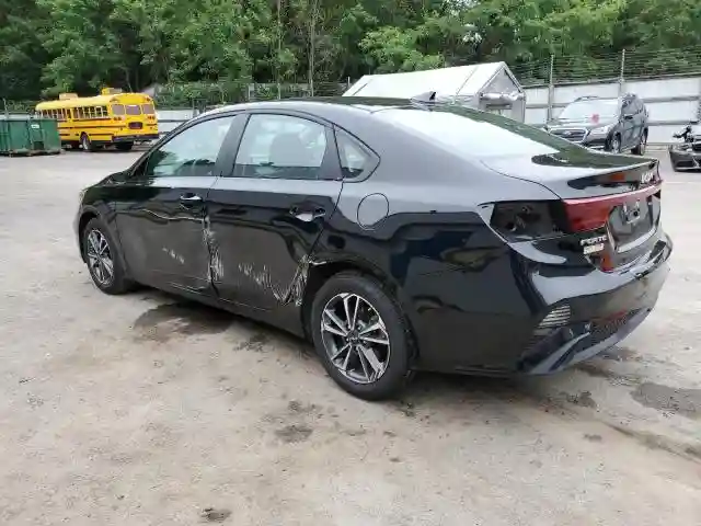 3KPF24AD8RE777026 2024 KIA FORTE-1