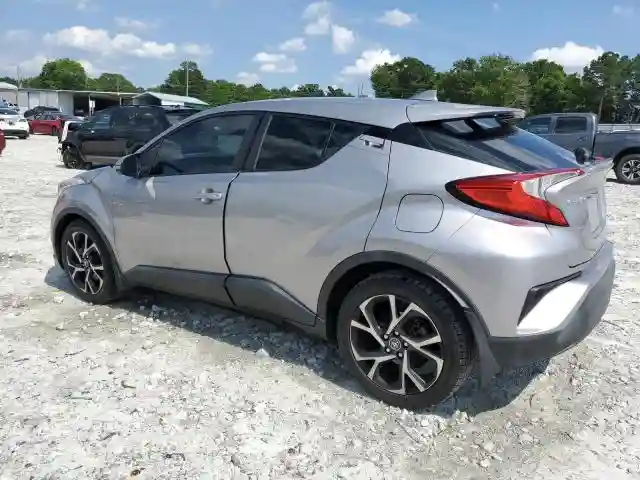 NMTKHMBXXJR031420 2018 TOYOTA C-HR-1