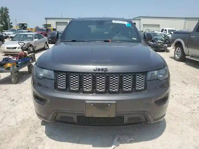 1C4RJFAGXJC257797 2018 JEEP GRAND CHEROKEE-4