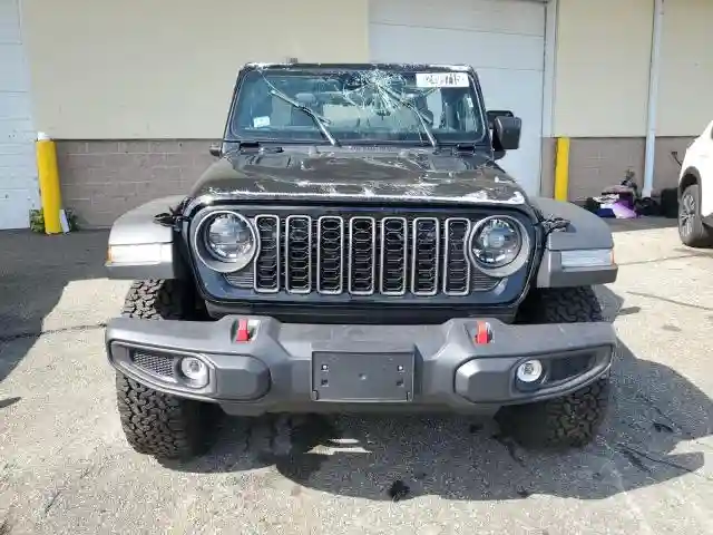 1C4PJXFN8SW570285 2025 JEEP WRANGLER-4