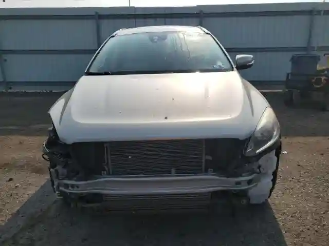 YV4902RCXF2590931 2015 VOLVO XC60-4