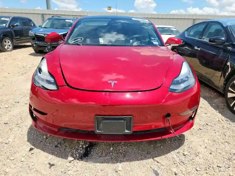 5YJ3E1EA0JF005384 2018 TESLA MODEL 3-4