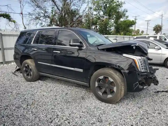 1GYS4CKJ6HR151558 2017 CADILLAC ESCALADE-3