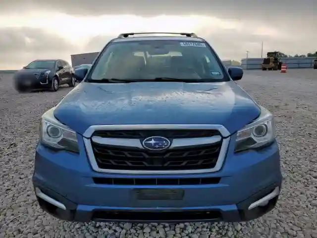 JF2SJARC8HH530319 2017 SUBARU FORESTER-4