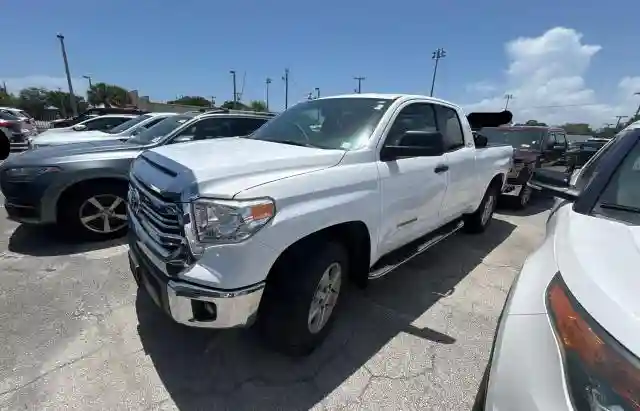 5TFUM5F14GX068158 2016 TOYOTA TUNDRA-1
