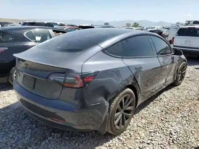 5YJ3E1EA3NF348924 2022 TESLA MODEL 3-2