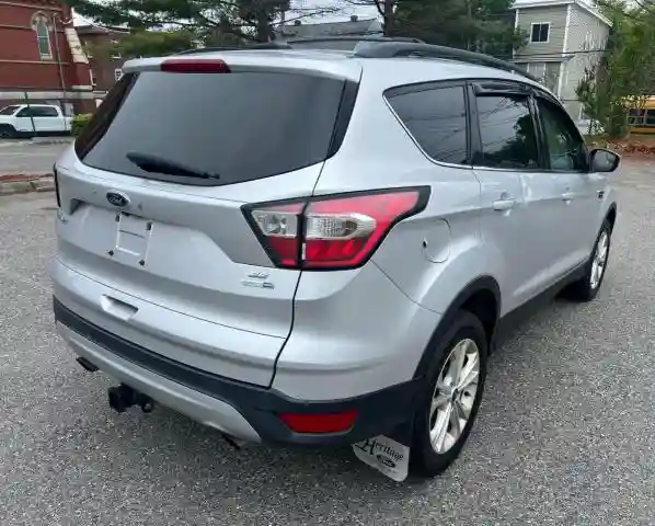 1FMCU9GD4JUB01319 2018 FORD ESCAPE-3
