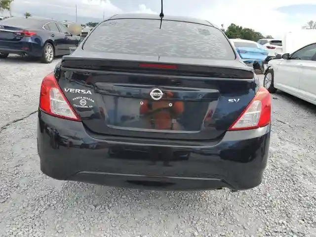 3N1CN7AP1JL809016 2018 NISSAN VERSA-5