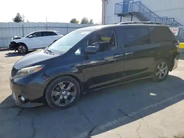 5TDXK3DC1GS699645 2016 TOYOTA SIENNA-0