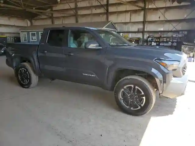3TMLB5JN0RM002100 2024 TOYOTA TACOMA-3