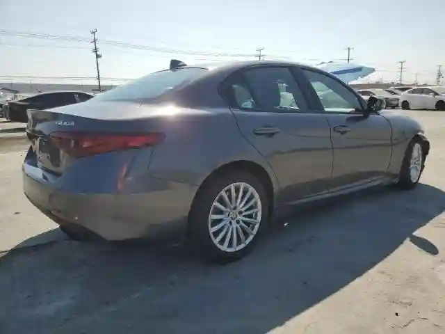 ZARFAMAN9N7660163 2022 ALFA ROMEO GIULIA-2