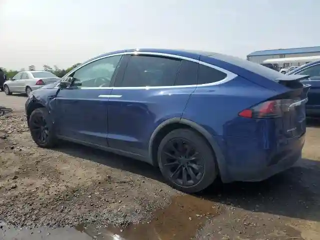 5YJXCDE2XJF102402 2018 TESLA MODEL X-1