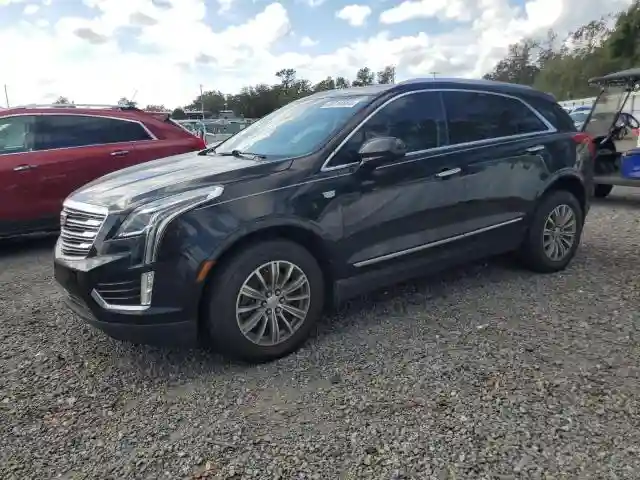 1GYKNCRS7HZ130553 2017 CADILLAC XT5-0