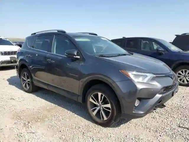 2T3RFREV1JW811432 2018 TOYOTA RAV4-3