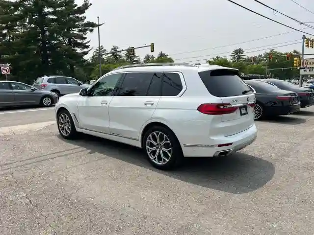 5UXCX4C55KLS38210 2019 BMW X7-2