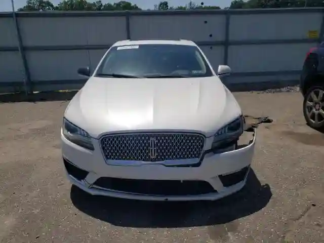 3LN6L5MU7HR602252 2017 LINCOLN MKZ-4