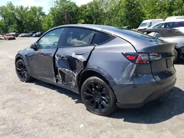7SAYGAEE3PF874317 2023 TESLA MODEL Y-1