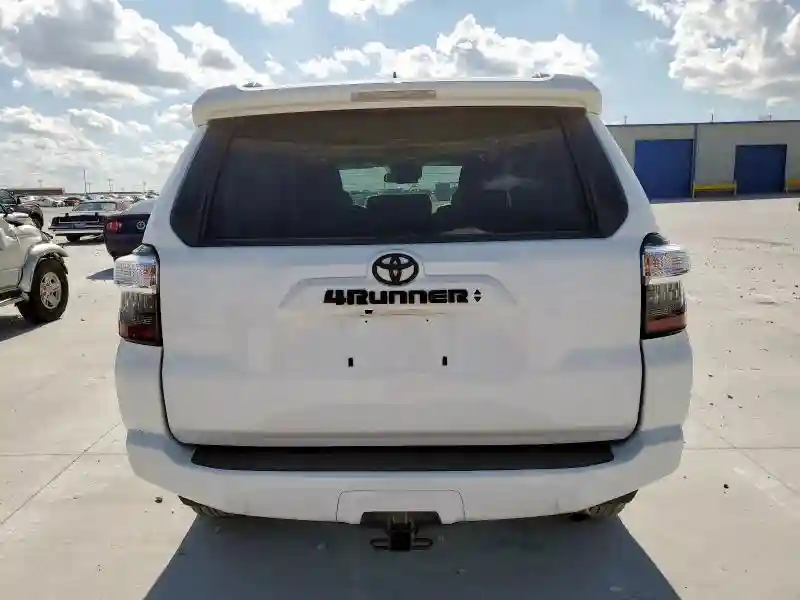 JTEEU5JR8R5313183 2024 TOYOTA 4RUNNER-5