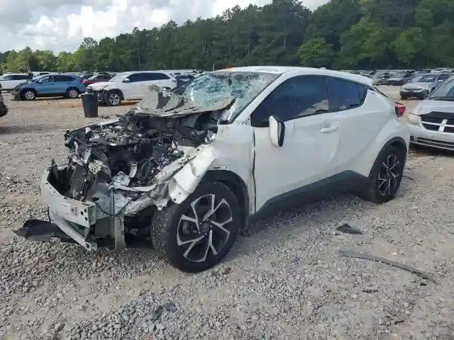 NMTKHMBX3JR023367 2018 TOYOTA C-HR-0