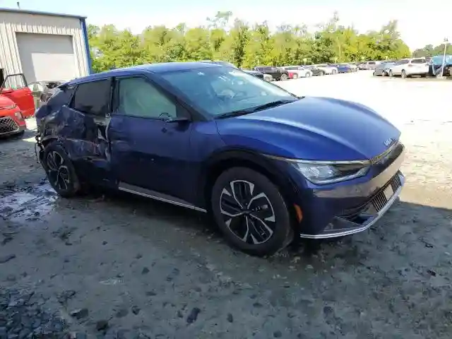KNDC34LA8P5604733 2023 KIA EV6 LIGHT-3