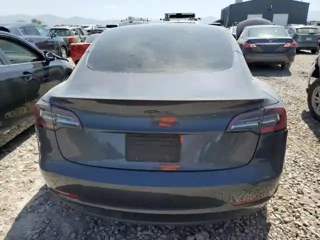 5YJ3E1EA3NF348924 2022 TESLA MODEL 3-5