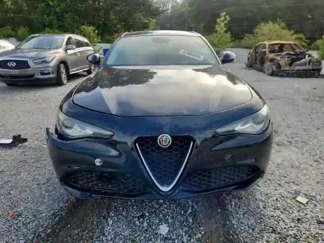 ZARFAEBN9H7533535 2017 ALFA ROMEO GIULIA-4