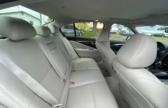 JN1EV7AP5KM512847 2019 INFINITI Q50-5
