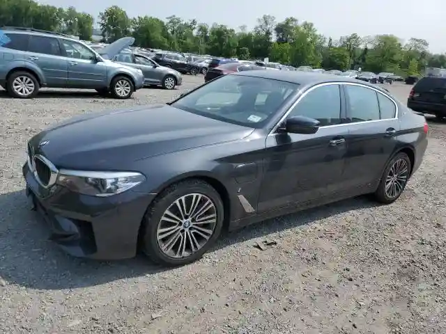 WBAJB1C52JG623900 2018 BMW 5 SERIES-0