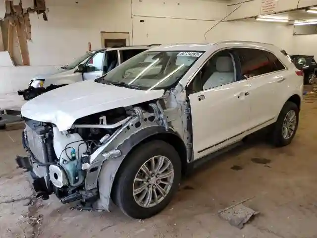 1GYKNDRS7HZ303462 2017 CADILLAC XT5-0