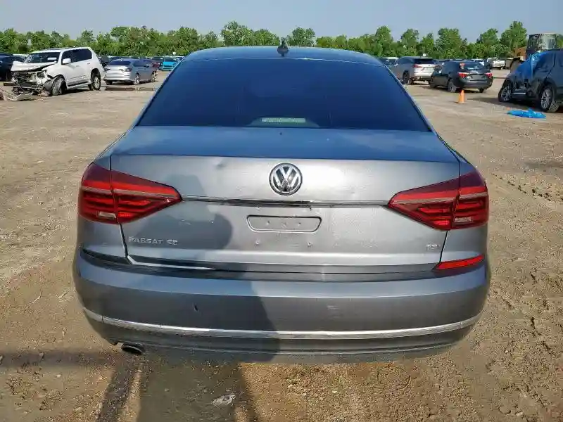 1VWBT7A35HC072207 2017 VOLKSWAGEN PASSAT-5