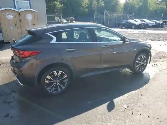 SJKCH5CR8KA006894 2019 INFINITI QX30-2