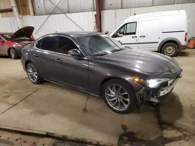 ZARFAEDN4H7550370 2017 ALFA ROMEO GIULIA-3