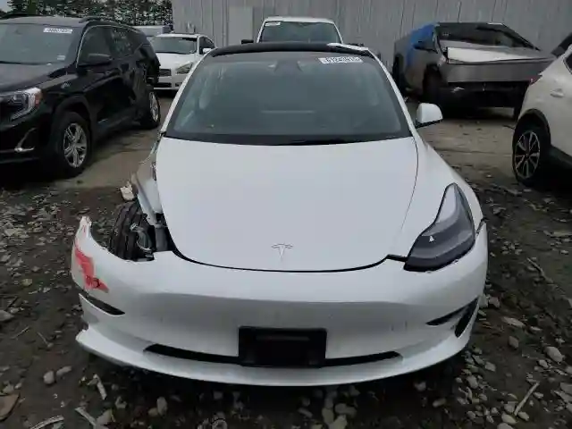 5YJ3E1EAXNF114036 2022 TESLA MODEL 3-4