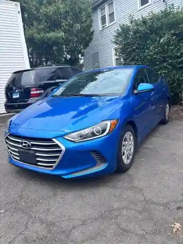 KMHD74LF8HU304388 2017 HYUNDAI ELANTRA-0