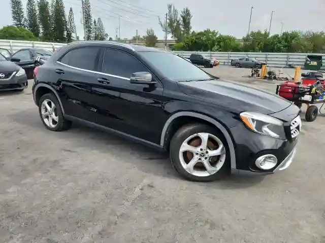 WDCTG4EB2JJ394133 2018 MERCEDES-BENZ GLA-CLASS-3
