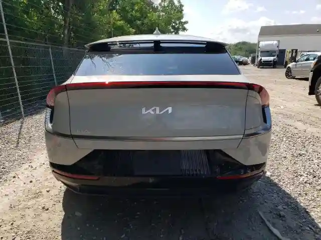 KNDC3DLC2N5084544 2022 KIA EV6 LIGHT-5