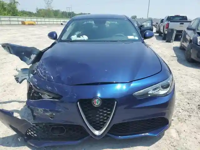 ZARFAEBN3H7551285 2017 ALFA ROMEO GIULIA-4