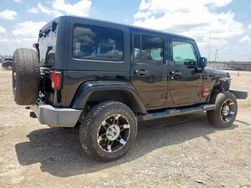 1C4HJWEG9GL103631 2016 JEEP WRANGLER-2