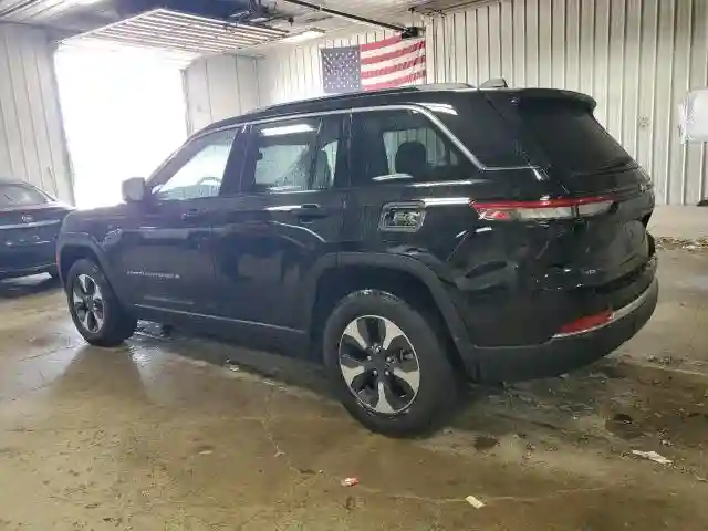 1C4RJYB60RC117786 2024 JEEP GRAND CHEROKEE-1