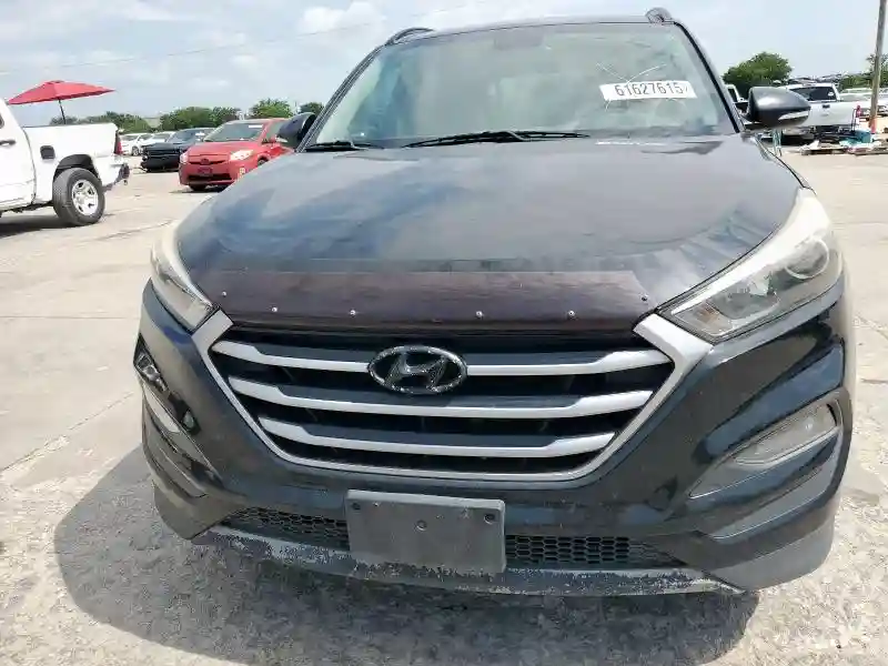 KM8J33A23HU531979 2017 HYUNDAI TUCSON-4