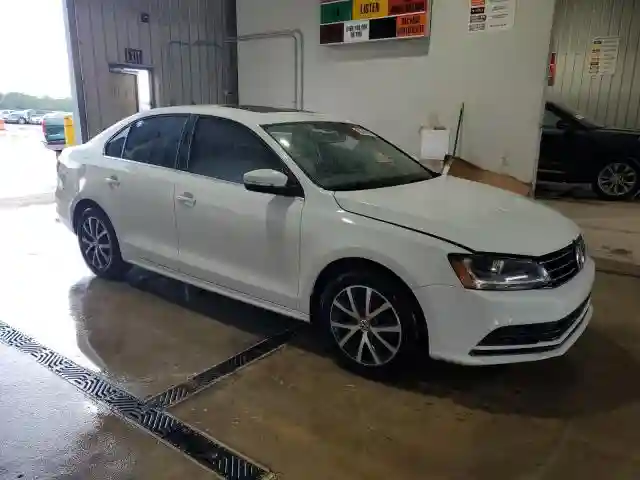 3VWB67AJ9HM207046 2017 VOLKSWAGEN JETTA-3