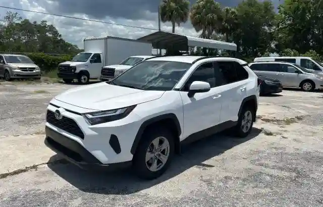 2T3W1RFV8SC307558 2025 TOYOTA RAV4-1