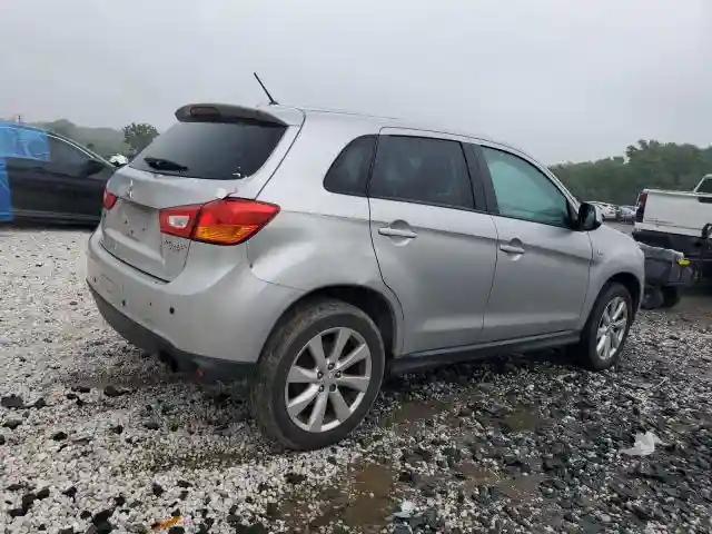 4A4AP3AU7FE001864 2015 MITSUBISHI OUTLANDER-2