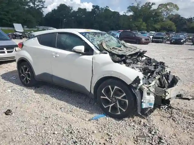 NMTKHMBX3JR023367 2018 TOYOTA C-HR-3