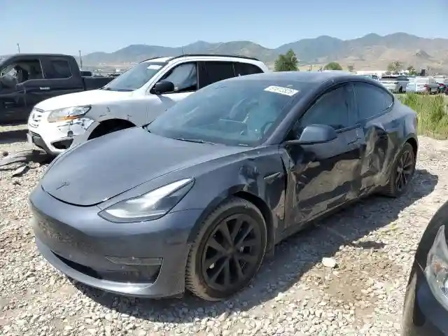 5YJ3E1EA3NF348924 2022 TESLA MODEL 3-0