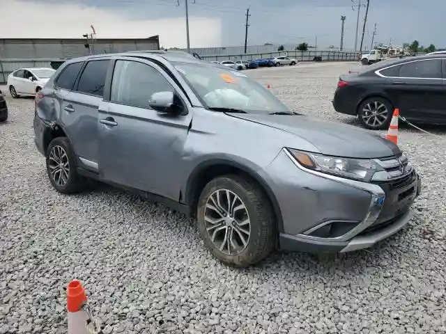JA4AZ3A36GZ002081 2016 MITSUBISHI OUTLANDER-3