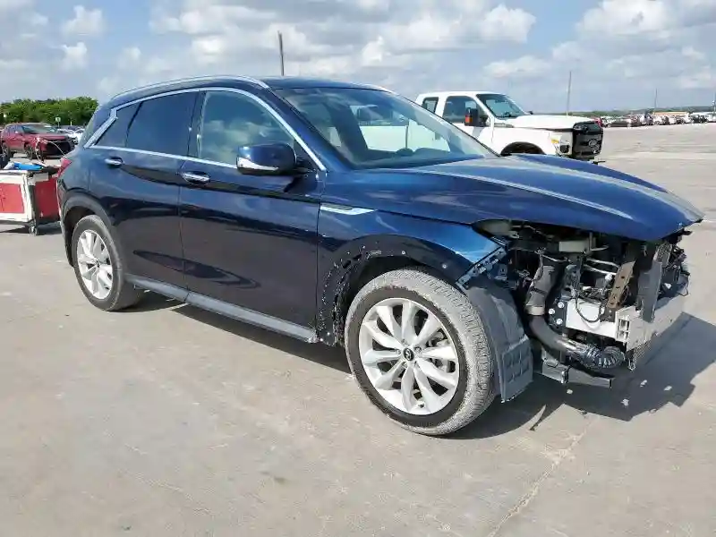3PCAJ5M30KF111736 2019 INFINITI QX50-3
