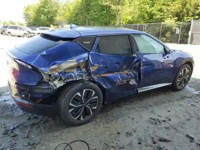 KNDC34LA8P5604733 2023 KIA EV6 LIGHT-2