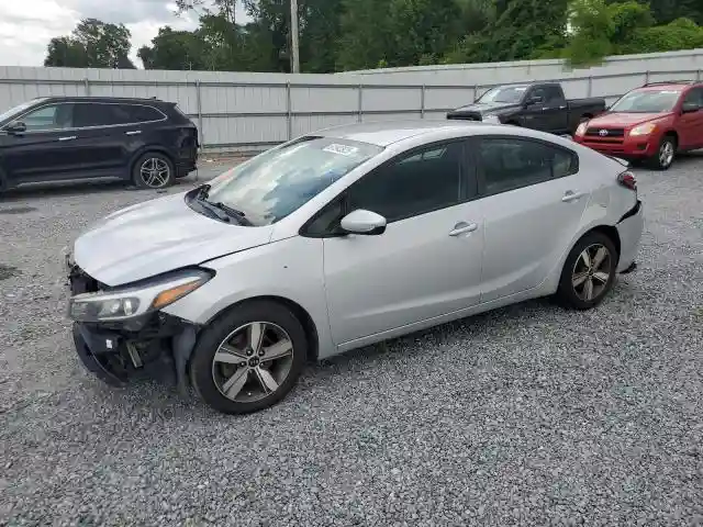 3KPFL4A72JE199582 2018 KIA FORTE-0